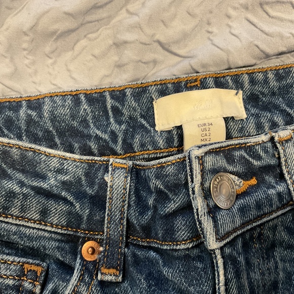H&M Mom Jeans - Picture 2 of 5